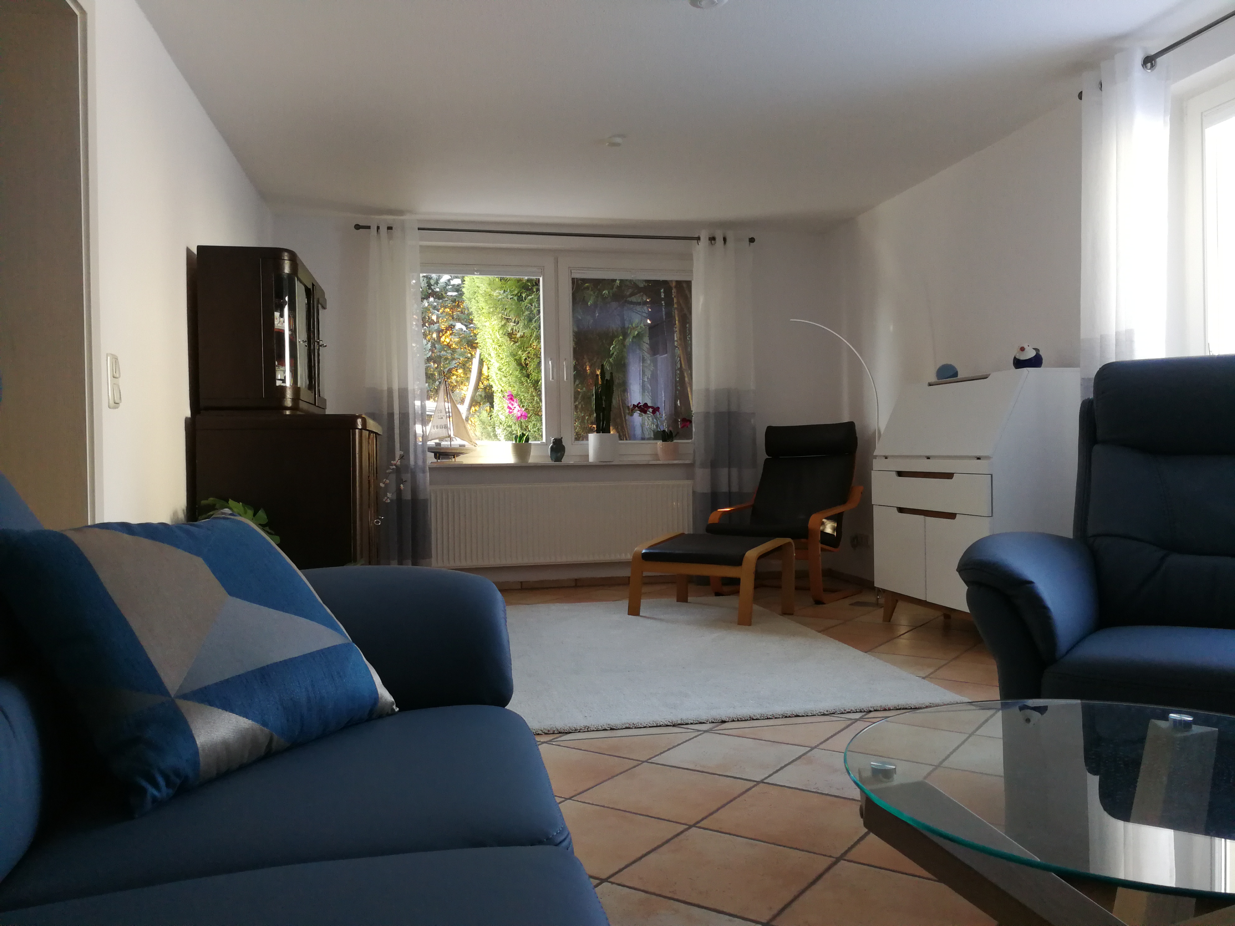 im Wohnzimmer